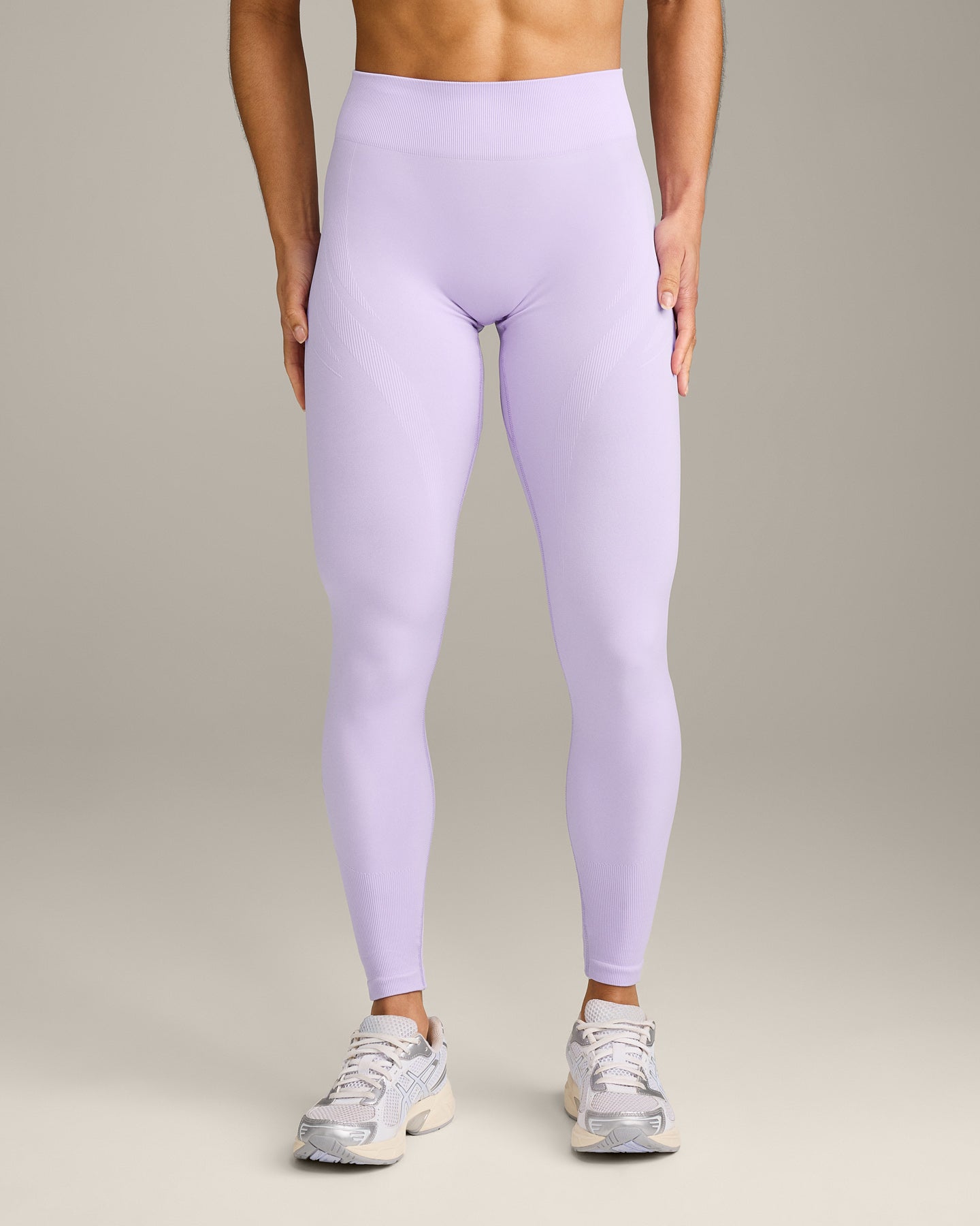 EnhanceLift™ Seamless Leggings with Gray Logo | Lavender Purple