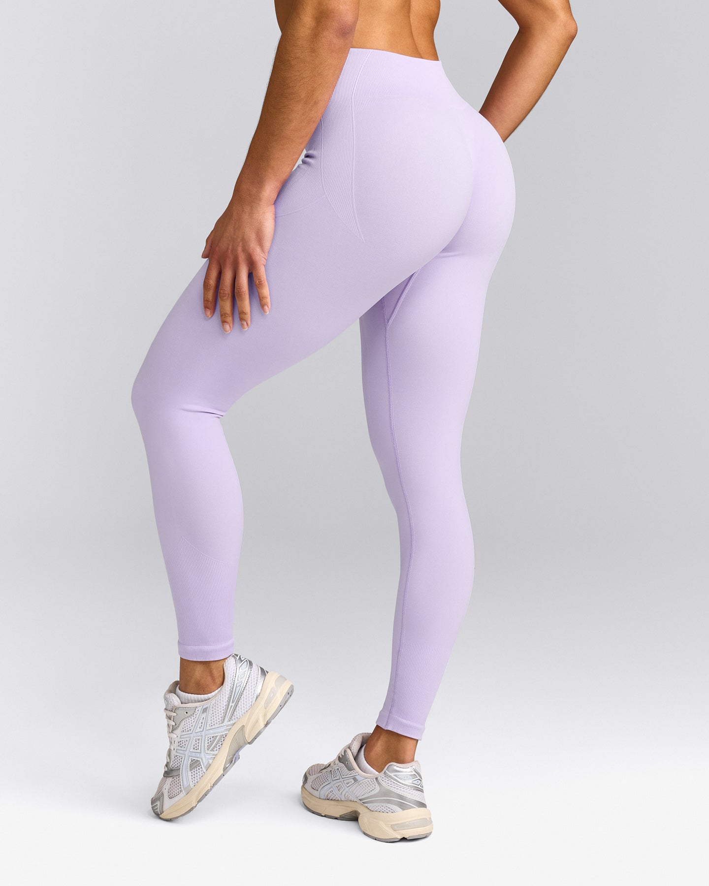 EnhanceLift™ Seamless Leggings with Gray Logo | Lavender Purple