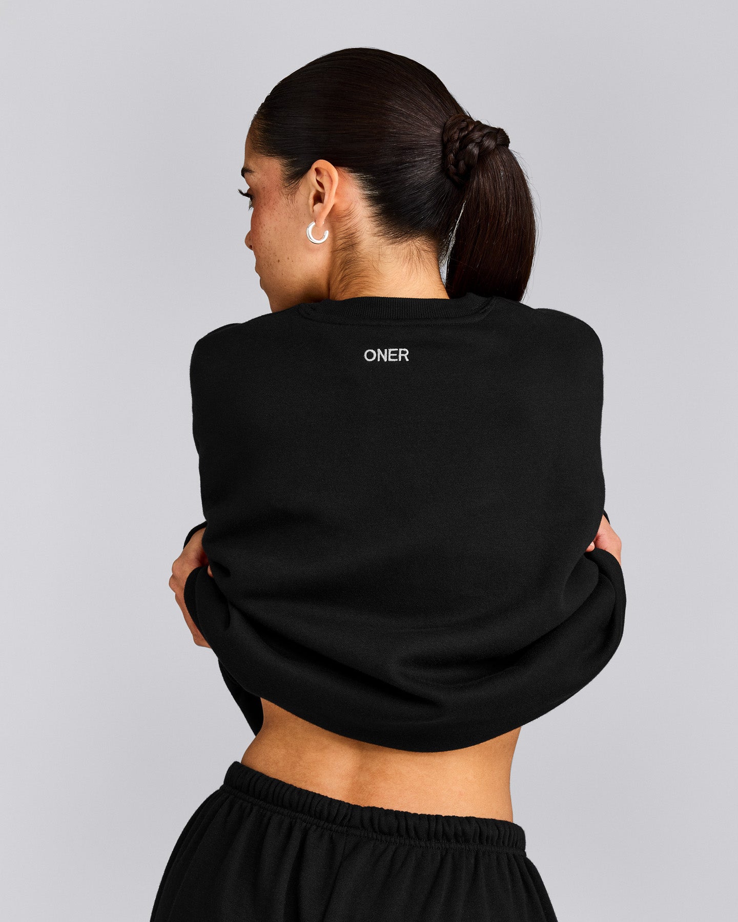 Foundations All Season Crew Neck Sweatshirt | Black