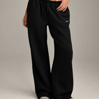 Foundations All Season Straight Leg Sweatpants | Black