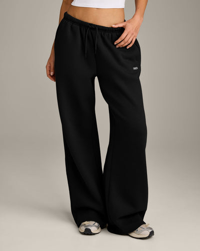 Foundations All Season Straight Leg Sweatpants | Black