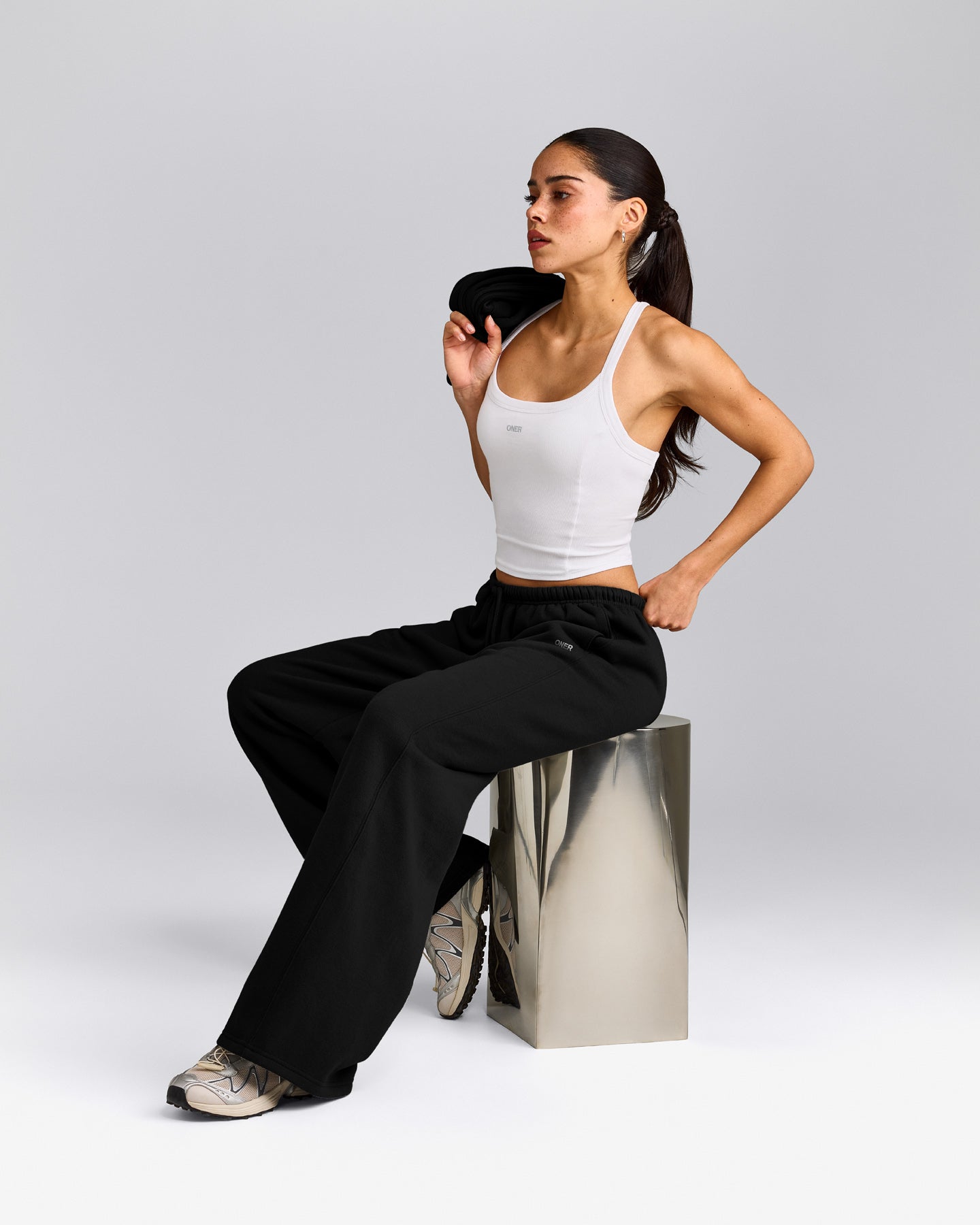 Foundations All Season Straight Leg Sweatpants | Black