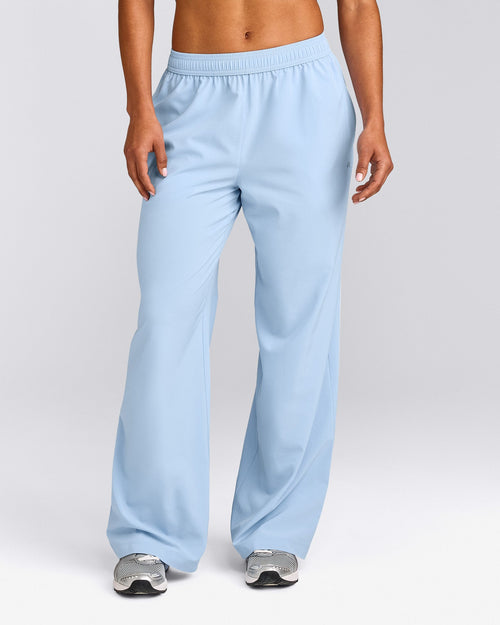 AirMove™ Straight Leg Pants | Powdered Blue