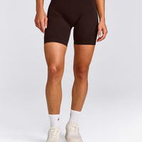 EnhanceLift™ Seamless Shorts with Gray Logo | 70% Cocoa