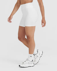 Timeless High Waisted Shorts 6" | White