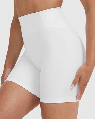Timeless High Waisted Shorts 6" | White