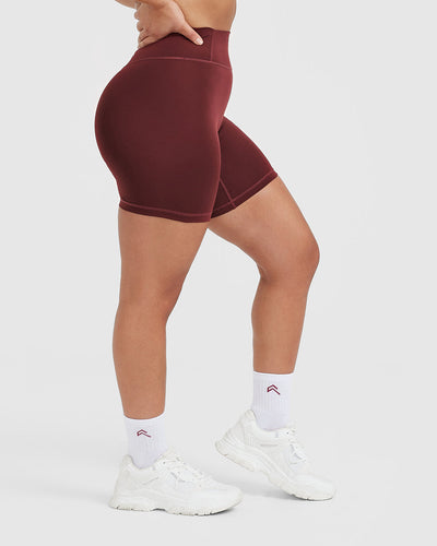 Timeless High Waisted Shorts 6" | Mulled Wine