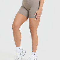 UnifiedMove™ High Waisted Shorts 6" | Minky