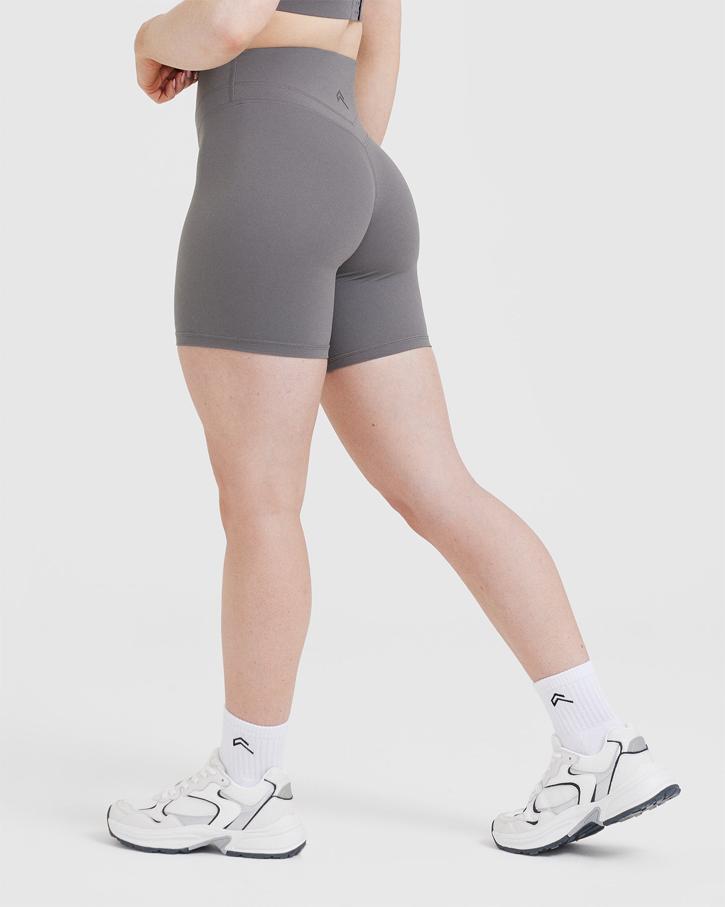 UnifiedMove™ High Waisted Shorts 6" | Ash Gray