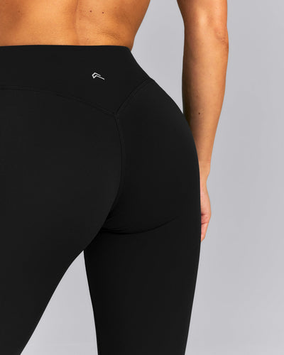 UnifiedMove™ V Front Mid Rise Leggings New Branding | Black
