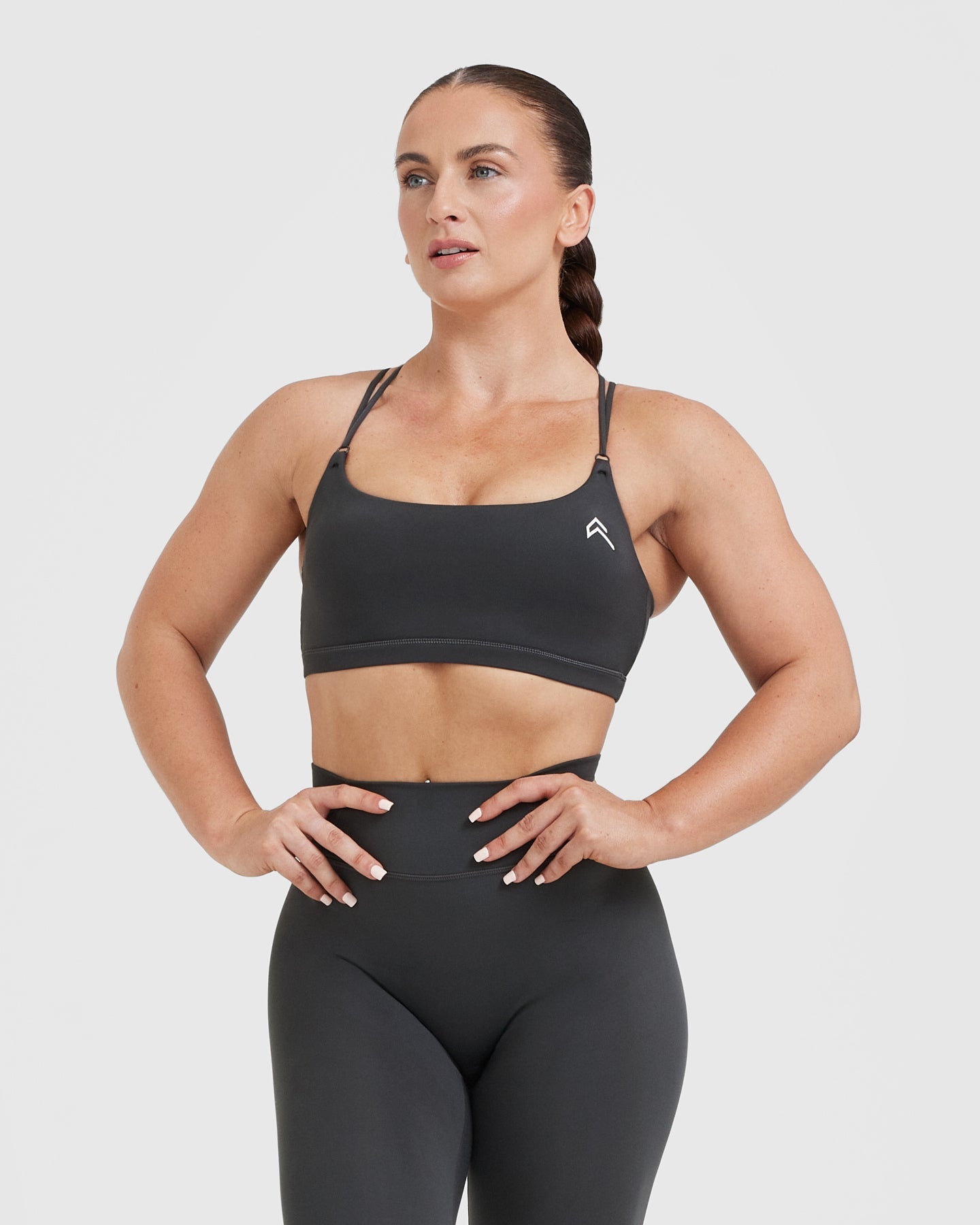 https://us.oneractive.com/cdn/shop/products/EVERYDAY_CROSSOVER_BRALETTE_COAL_01.jpg?v=1699375848