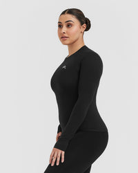 Go To Seamless Fitted Long Sleeve Top | Black