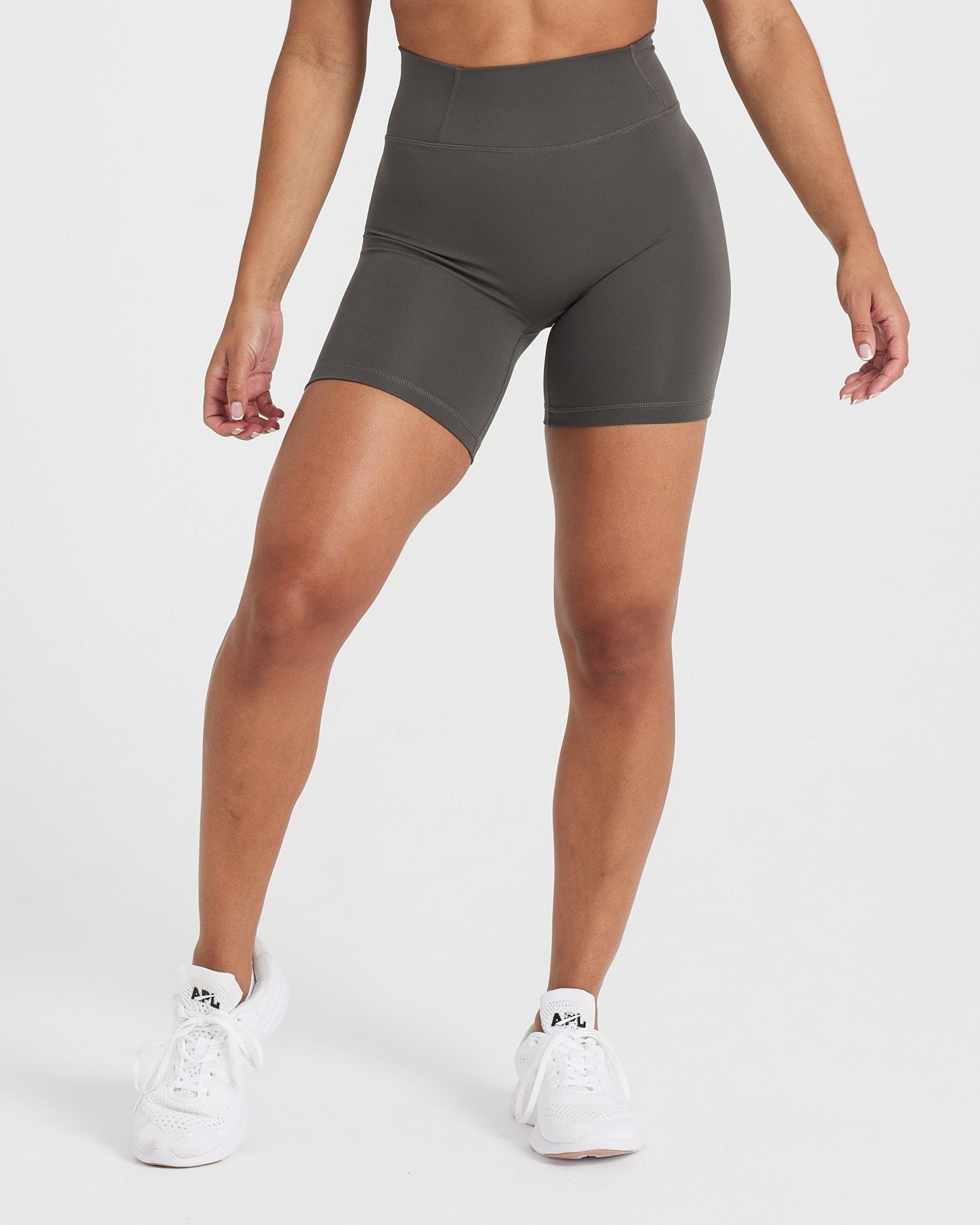 Ladies Quick Dry Shorts in Deep Taupe