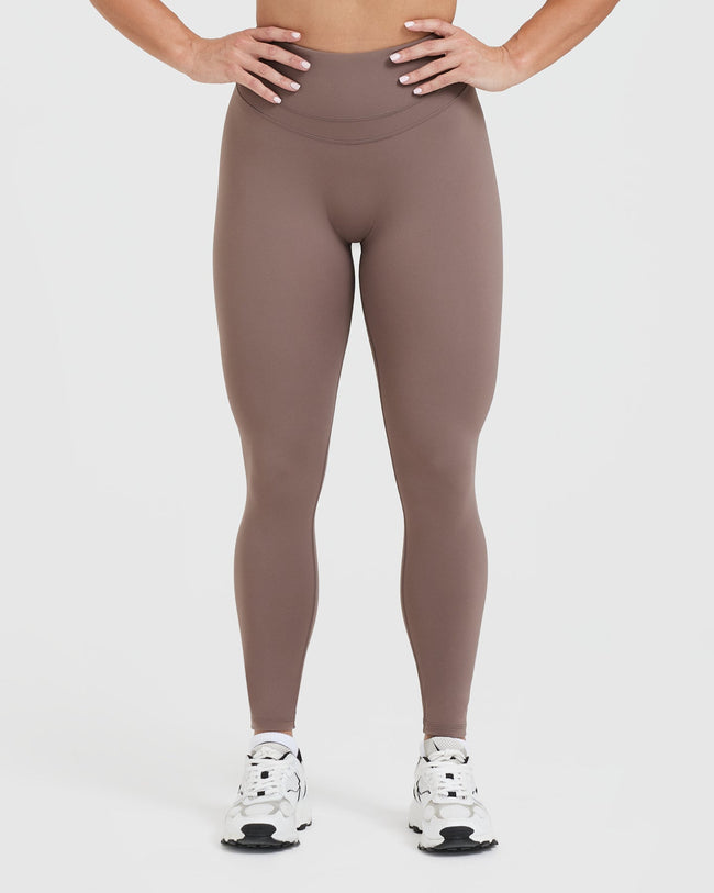 https://us.oneractive.com/cdn/shop/products/UNIFIED_HIGH_WAISTED_LEGGING_COOL_BROWN_01_650x.jpg?v=1707213341