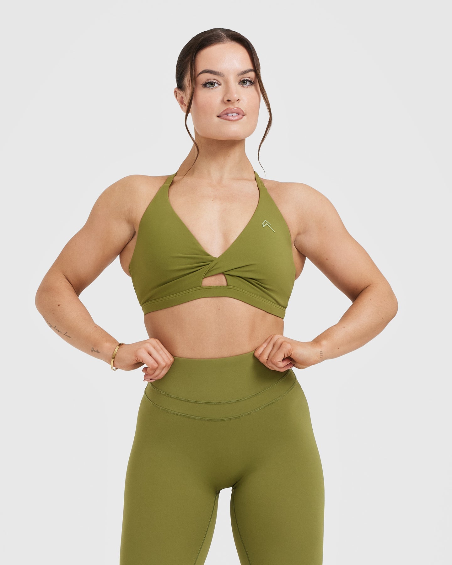 Avia lime green sports bra, Medium in 2023  Green sports bras, Sports bra,  Supportive sports bras